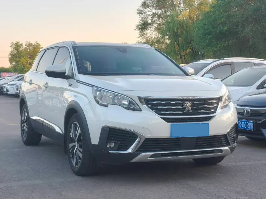 2017 Peugeot 5008 1.8T 204HP L4 6AT,autocango,china used car exporter,china ev exporter,chinese used car exporter,chinese used ev exporter