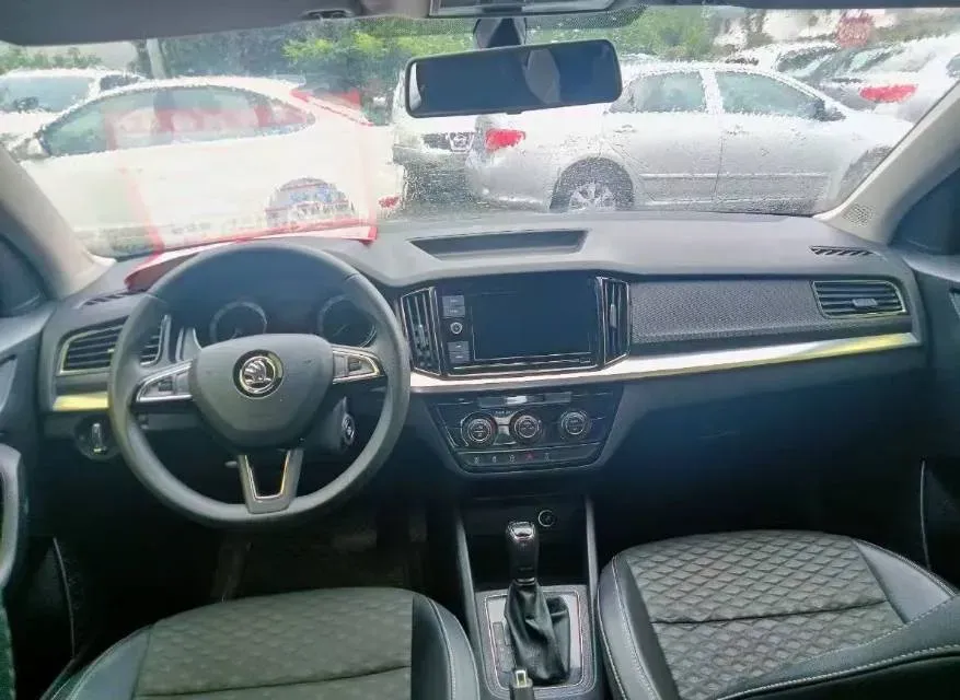 2020 Skoda Kamiq 1.2T 116HP L4 7DCT,autocango,china used car exporter,china ev exporter,chinese used car exporter,chinese used ev exporter