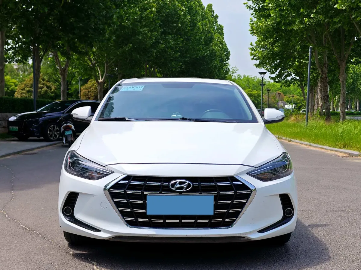 2020 Hyundai Elantra 1.5L 115HP L4 CVT,autocango,china used car exporter,china ev exporter,chinese used car exporter,chinese used ev exporter