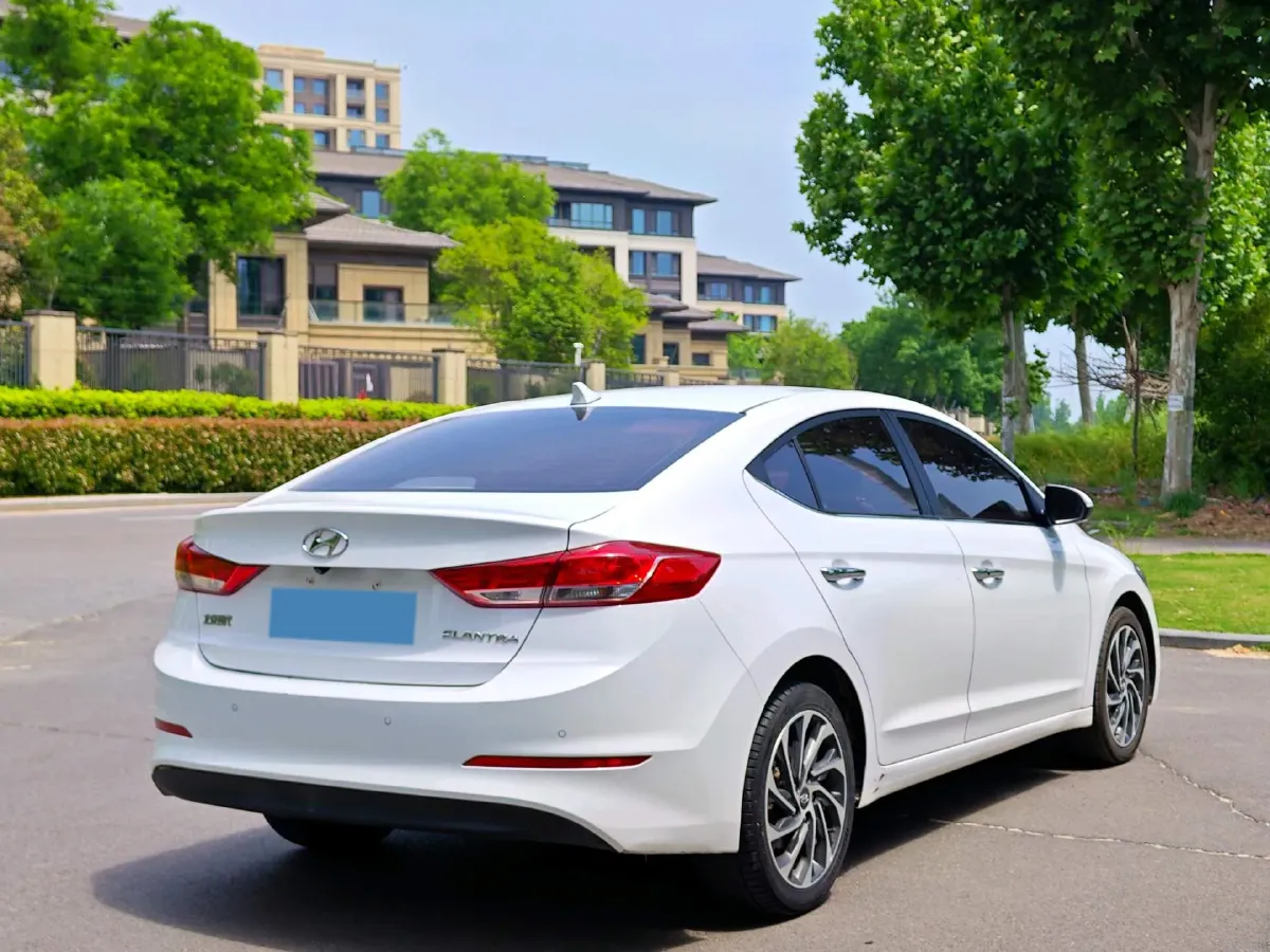 2020 Hyundai Elantra 1.5L 115HP L4 CVT,autocango,china used car exporter,china ev exporter,chinese used car exporter,chinese used ev exporter