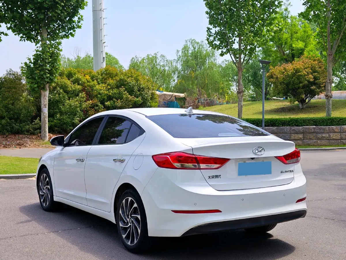 2020 Hyundai Elantra 1.5L 115HP L4 CVT,autocango,china used car exporter,china ev exporter,chinese used car exporter,chinese used ev exporter