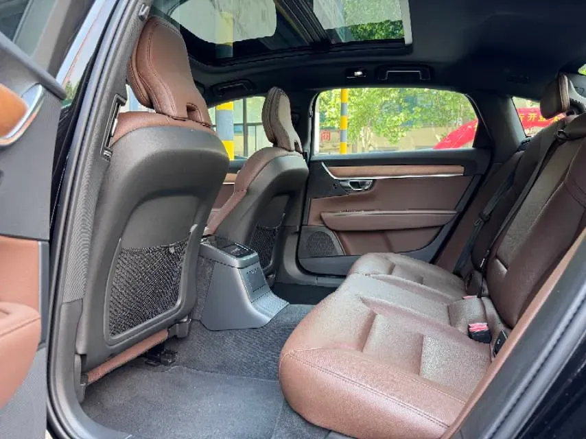 2022 Volvo S90 PHEV 2.0T 303HP L4 8AT PHEV 11.6KWH,autocango,china used car exporter,china ev exporter,chinese used car exporter,chinese used ev exporter