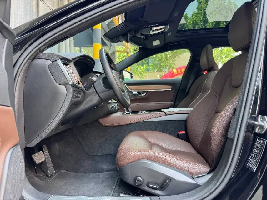 2022 Volvo S90 PHEV 2.0T 303HP L4 8AT PHEV 11.6KWH,autocango,china used car exporter,china ev exporter,chinese used car exporter,chinese used ev exporter