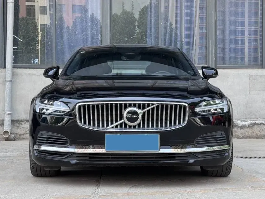2022 Volvo S90 PHEV 2.0T 303HP L4 8AT PHEV 11.6KWH,autocango,china used car exporter,china ev exporter,chinese used car exporter,chinese used ev exporter