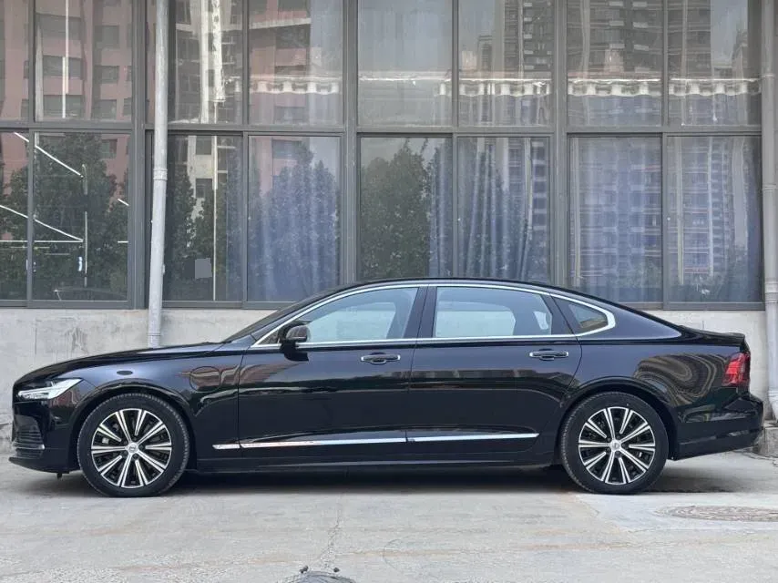 2022 Volvo S90 PHEV 2.0T 303HP L4 8AT PHEV 11.6KWH,autocango,china used car exporter,china ev exporter,chinese used car exporter,chinese used ev exporter