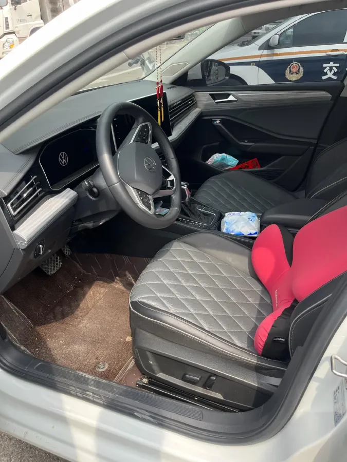 2023 Volkswagen Sagitar 1.4T 150HP L4 7DCT,autocango,china used car exporter,china ev exporter,chinese used car exporter,chinese used ev exporter