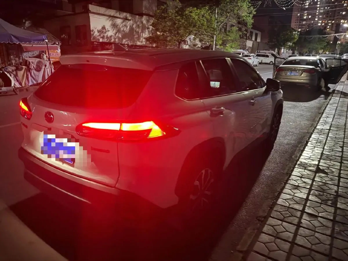 2024 Toyota Frontlander 2.0L 152HP L4 E-CVT Hybrid,autocango,china used car exporter,china ev exporter,chinese used car exporter,chinese used ev exporter