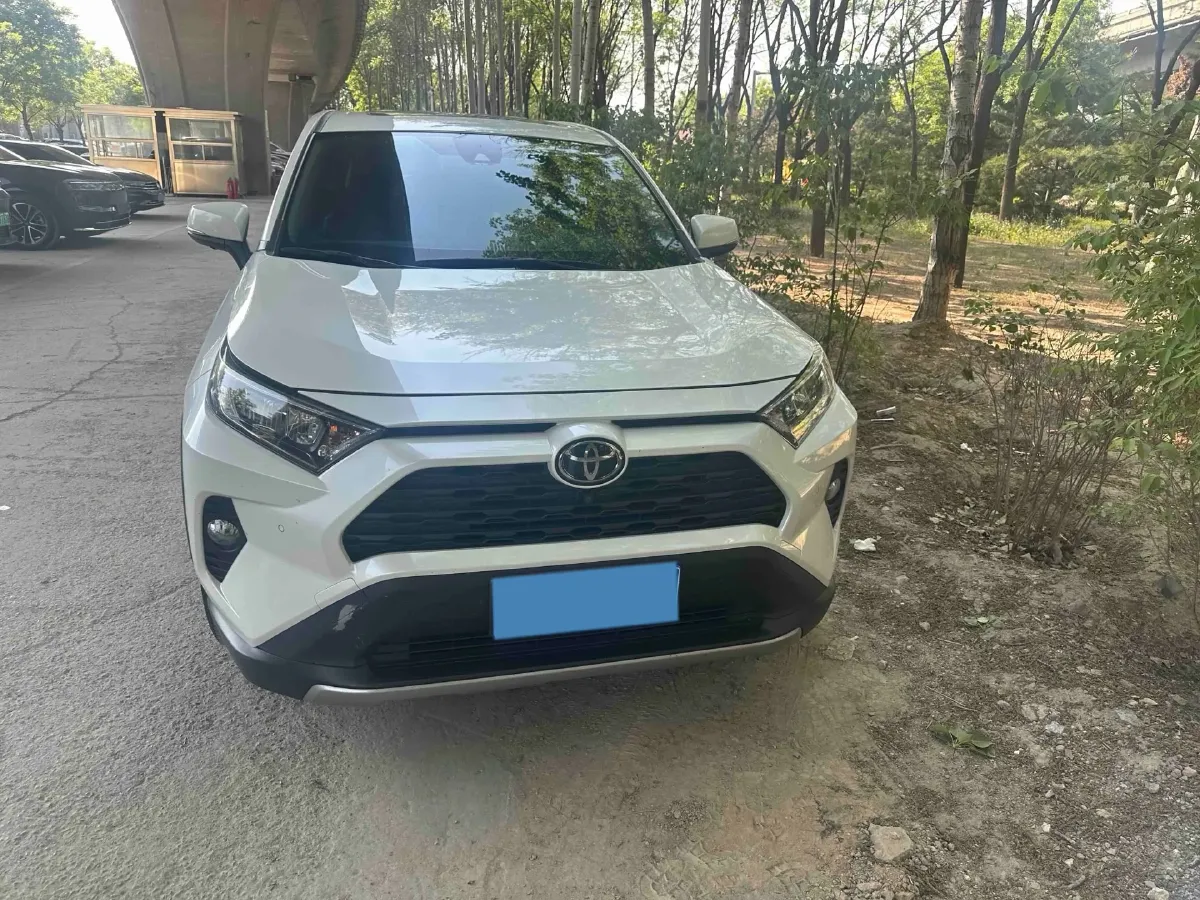 2020 Toyota RAV4 2.0L 171HP L4 CVT,autocango,china used car exporter,china ev exporter,chinese used car exporter,chinese used ev exporter