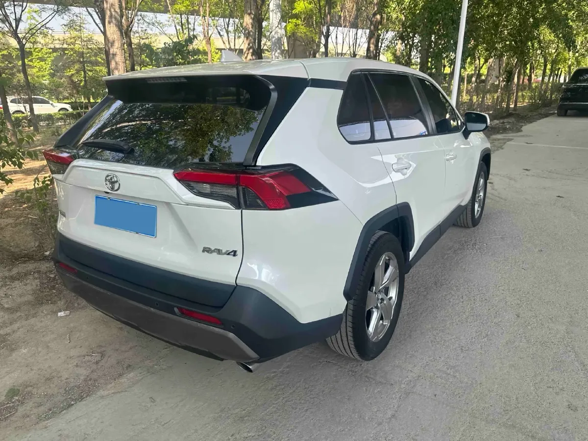 2020 Toyota RAV4 2.0L 171HP L4 CVT,autocango,china used car exporter,china ev exporter,chinese used car exporter,chinese used ev exporter