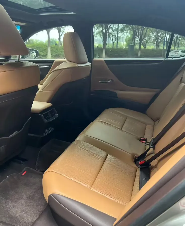 2018 Lexus ES 2.5L 178HP L4 E-CVT Hybrid,autocango,china used car exporter,china ev exporter,chinese used car exporter,chinese used ev exporter