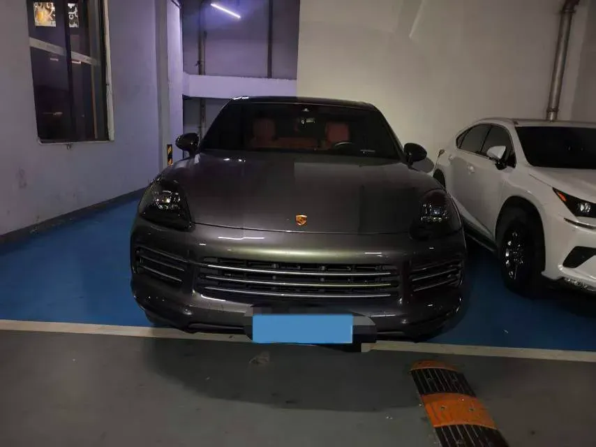 2020 Porsche Cayenne 2.0T 252HP L4 8AT PHEV 14.1KWH,autocango,china used car exporter,china ev exporter,chinese used car exporter,chinese used ev exporter