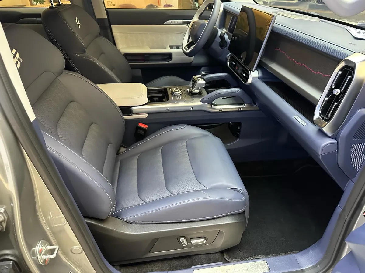 2024 Jetour ShanHai TravellerC-DM 1.5T 156HP L4 3DHT PHEV 26.7KWH,autocango,china used car exporter,china ev exporter,chinese used car exporter,chinese used ev exporter