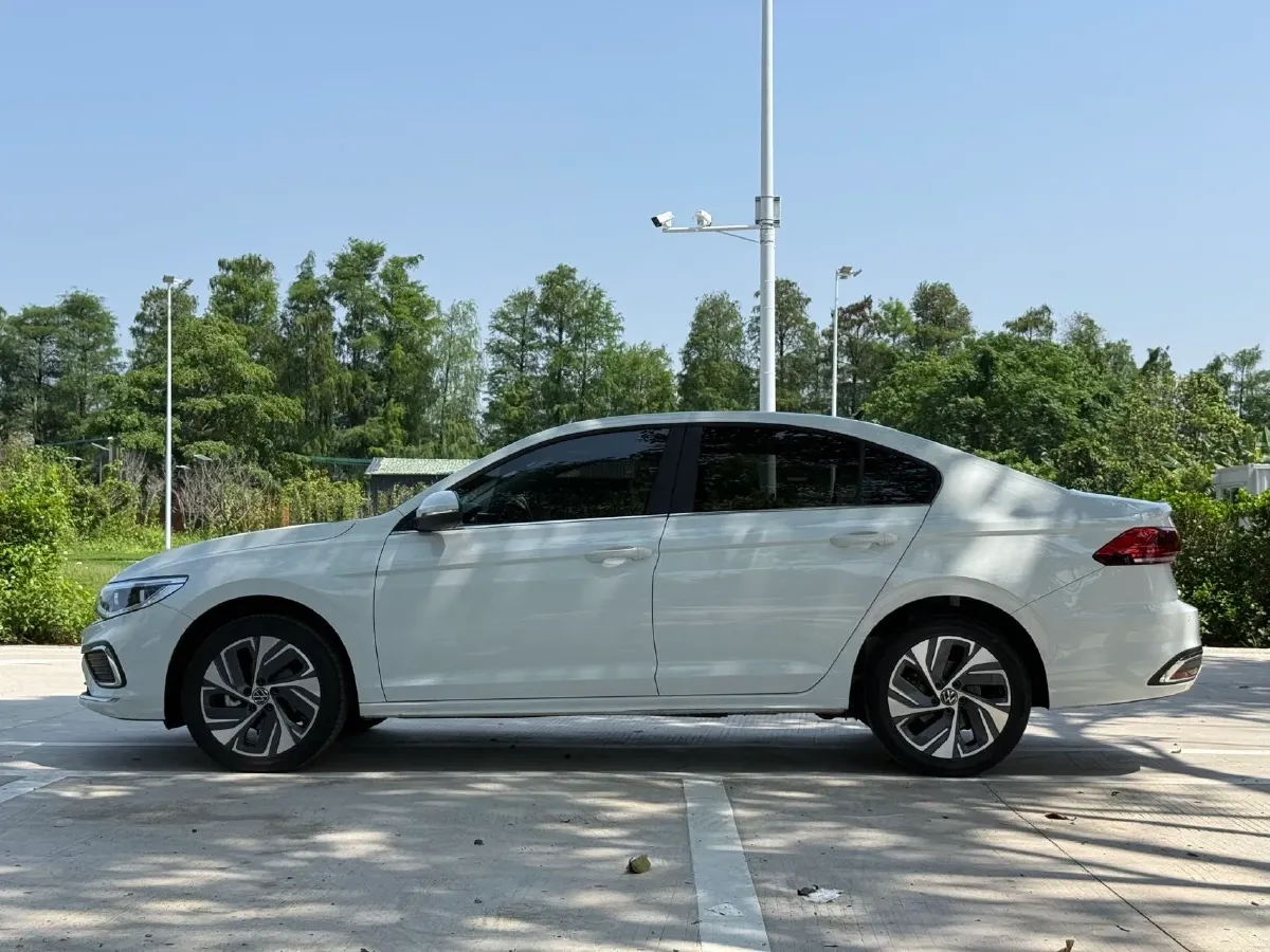 2025 Volkswagen Bora 1.2T 116HP L4 7DCT,autocango,china used car exporter,china ev exporter,chinese used car exporter,chinese used ev exporter