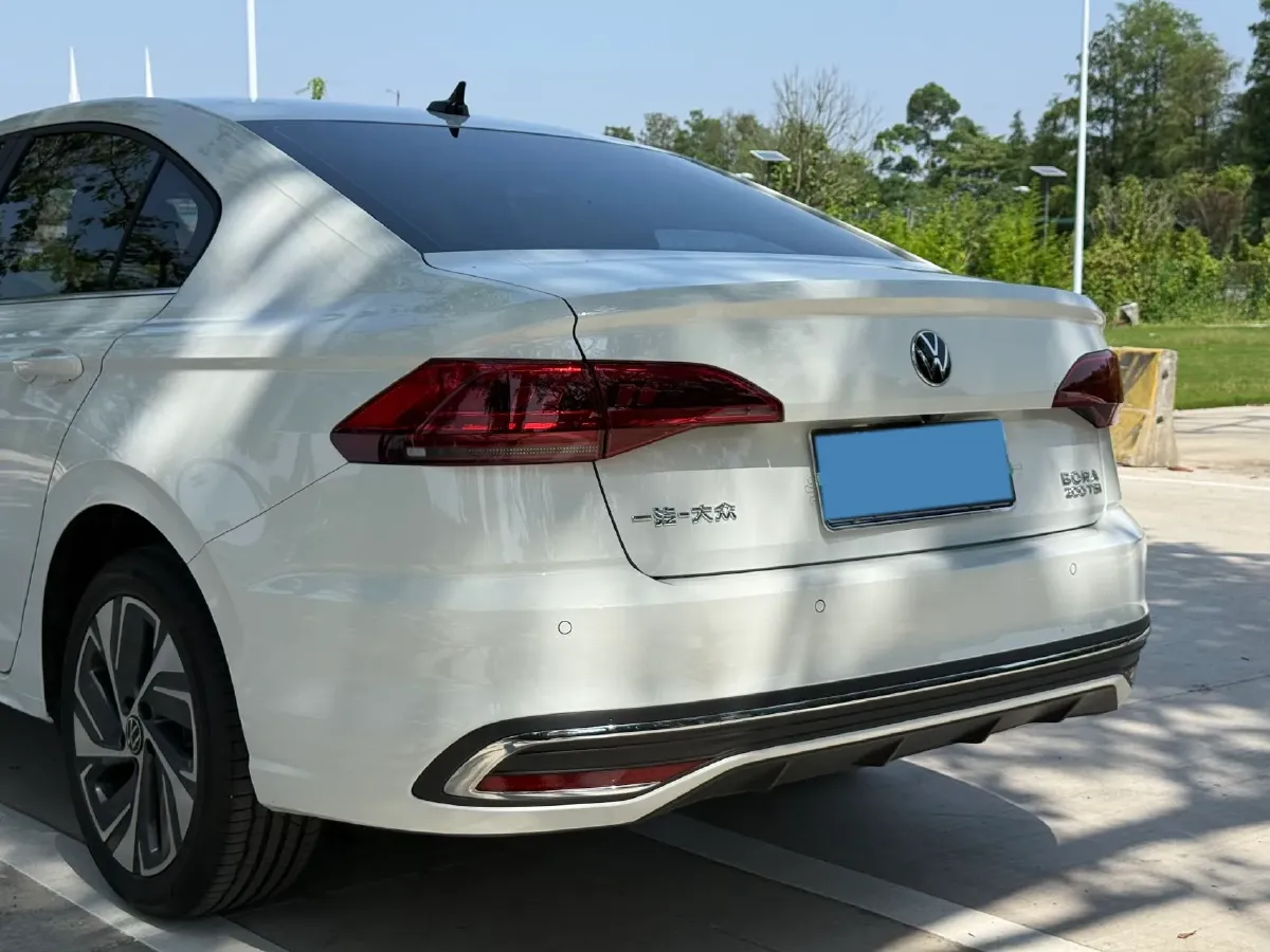 2025 Volkswagen Bora 1.2T 116HP L4 7DCT,autocango,china used car exporter,china ev exporter,chinese used car exporter,chinese used ev exporter