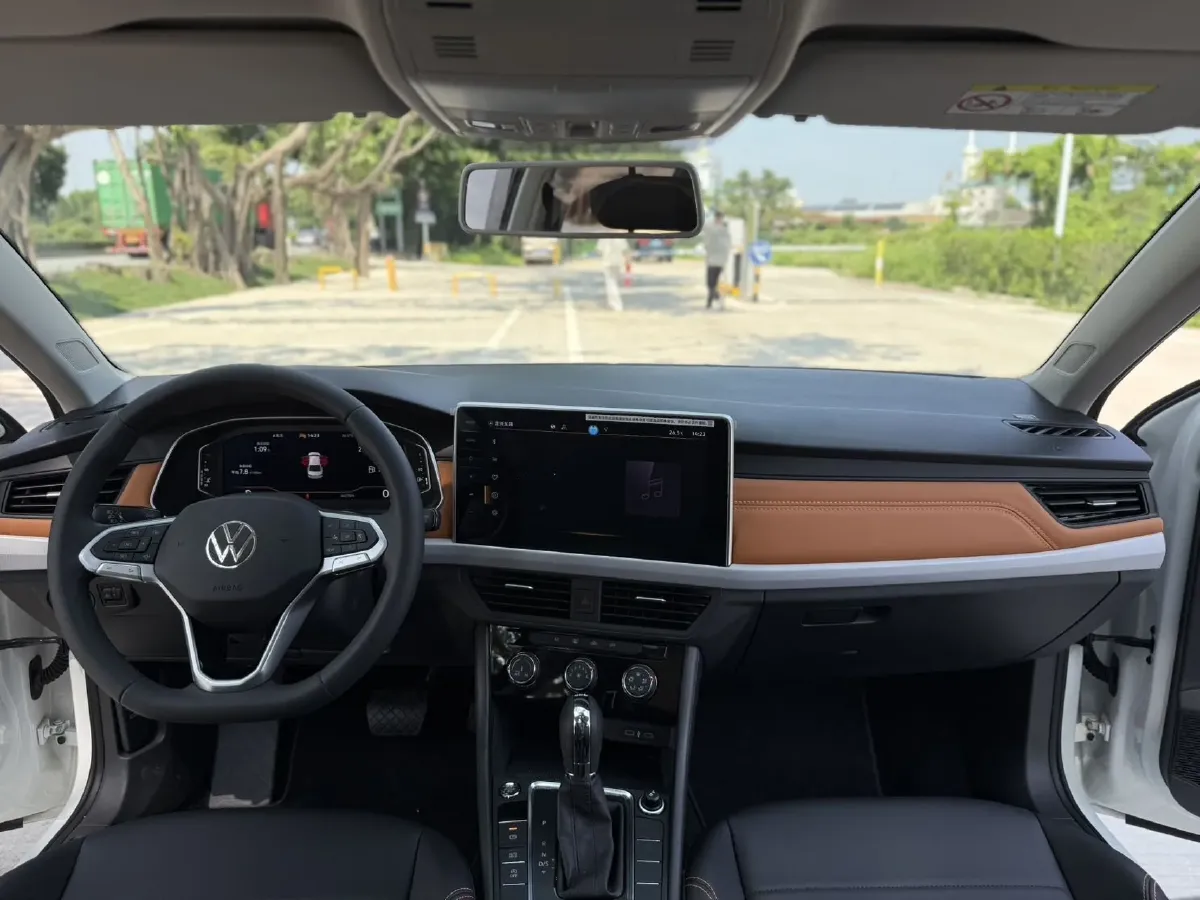 2025 Volkswagen Bora 1.2T 116HP L4 7DCT,autocango,china used car exporter,china ev exporter,chinese used car exporter,chinese used ev exporter