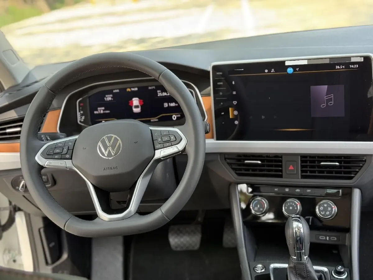 2025 Volkswagen Bora 1.2T 116HP L4 7DCT,autocango,china used car exporter,china ev exporter,chinese used car exporter,chinese used ev exporter