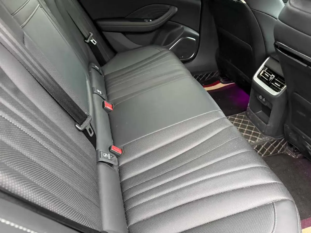 2024 HongQi H5 1.5T 169HP L4 7DCT,autocango,china used car exporter,china ev exporter,chinese used car exporter,chinese used ev exporter