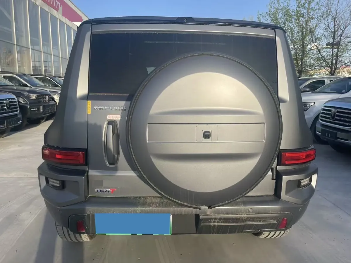 2024 Tank 700 3.0T 360HP V6 9AT PHEV 37.1KWH,autocango,china used car exporter,china ev exporter,chinese used car exporter,chinese used ev exporter
