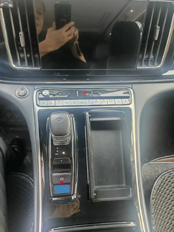 2021 GAC Trumpchi M8 2.0T 252HP L4 8AT,autocango,china used car exporter,china ev exporter,chinese used car exporter,chinese used ev exporter