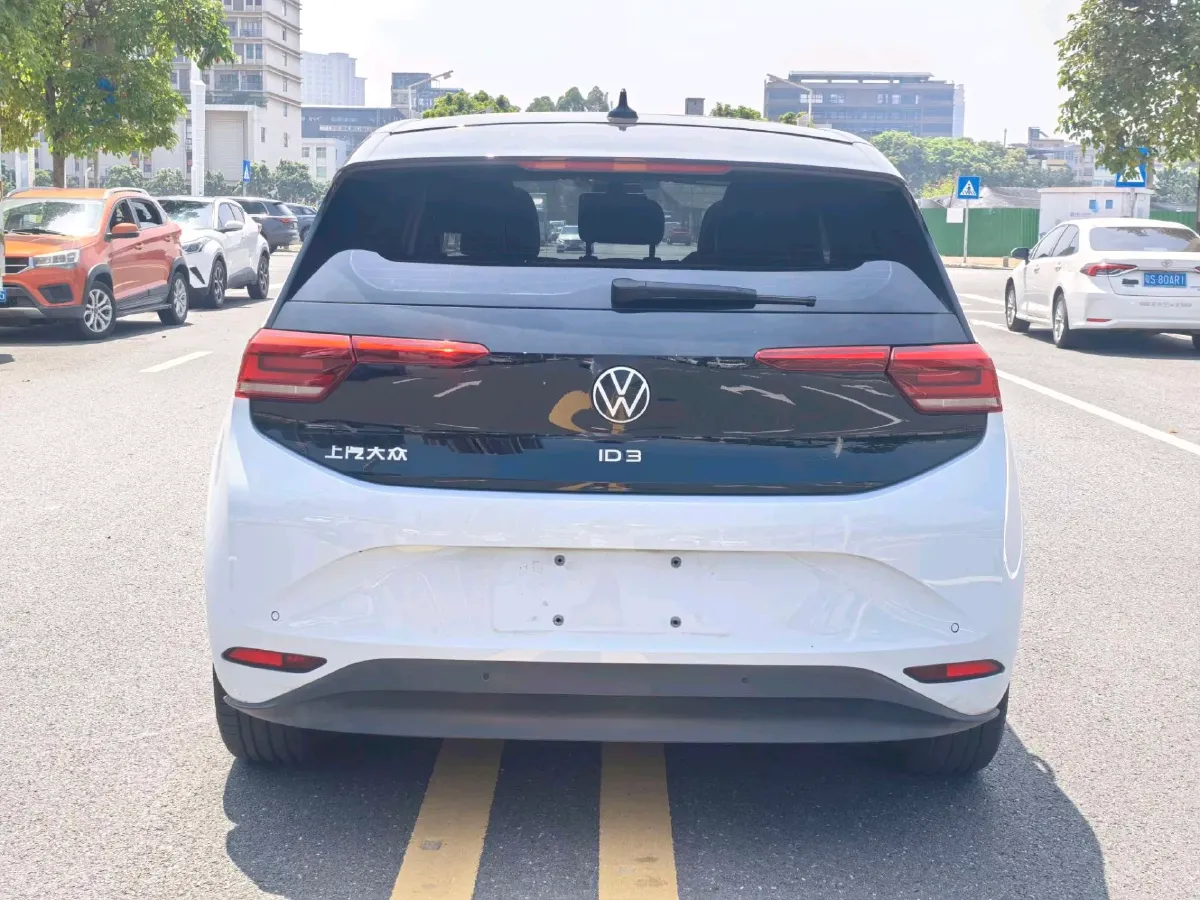 2022 Volkswagen ID.3 BEV 57.3KWH,autocango,china used car exporter,china ev exporter,chinese used car exporter,chinese used ev exporter