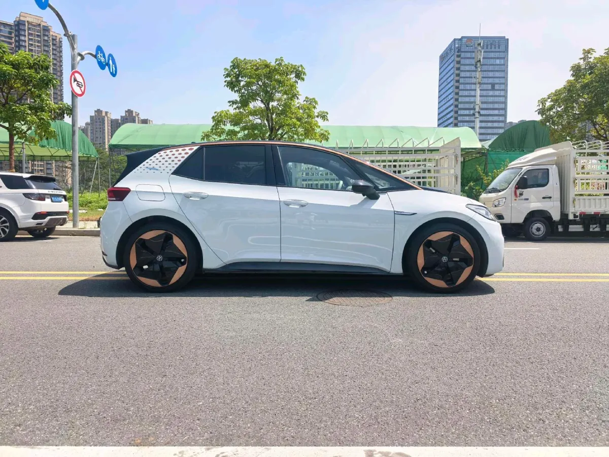 2022 Volkswagen ID.3 BEV 57.3KWH,autocango,china used car exporter,china ev exporter,chinese used car exporter,chinese used ev exporter
