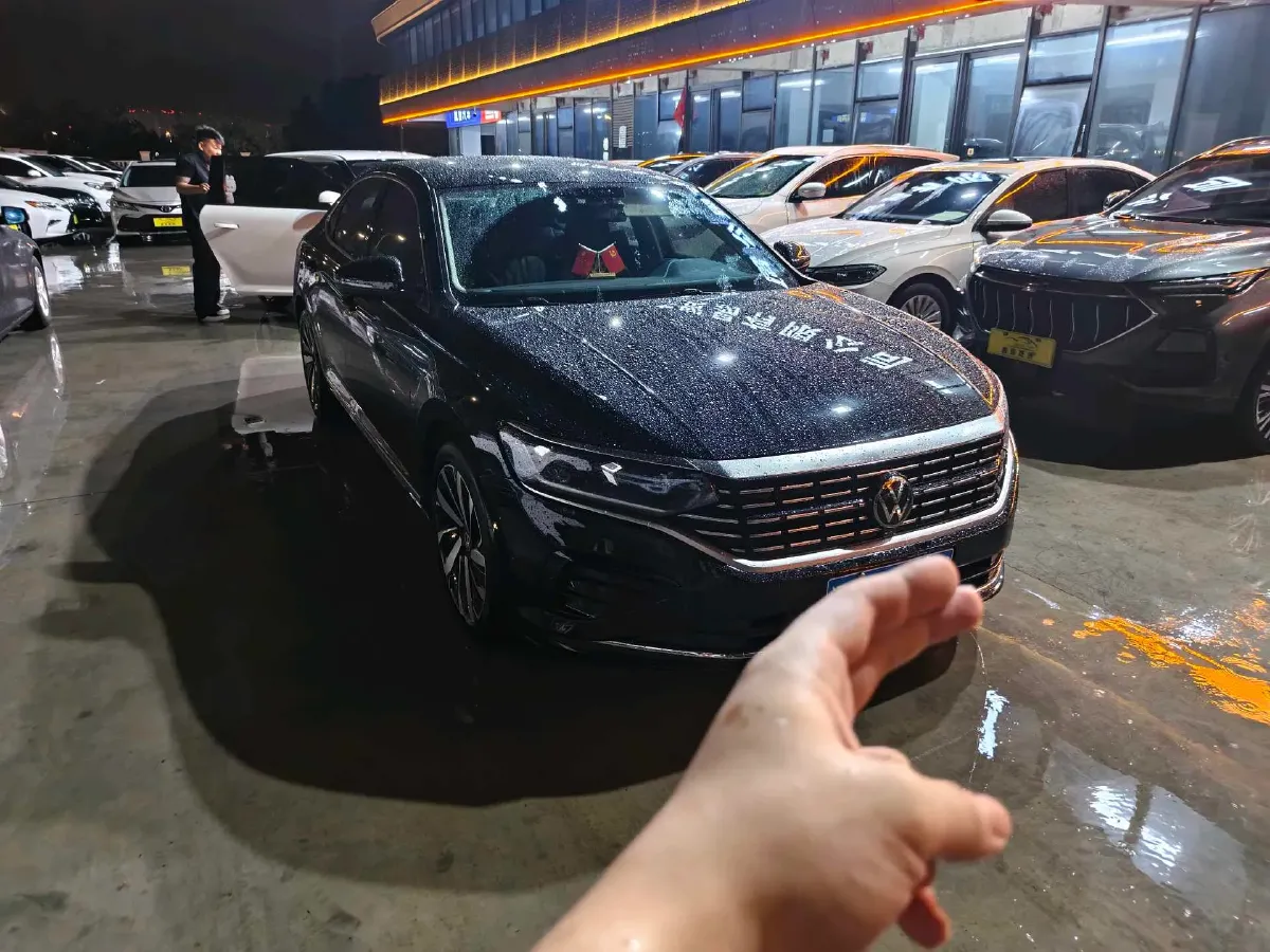 2023 Volkswagen Passat 2.0T 186HP L4 7DCT,autocango,china used car exporter,china ev exporter,chinese used car exporter,chinese used ev exporter