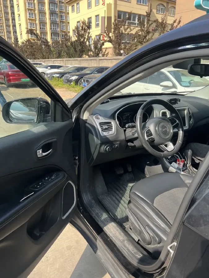 2019 Jeep Compass 1.3T 173HP L4 7DCT,autocango,china used car exporter,china ev exporter,chinese used car exporter,chinese used ev exporter