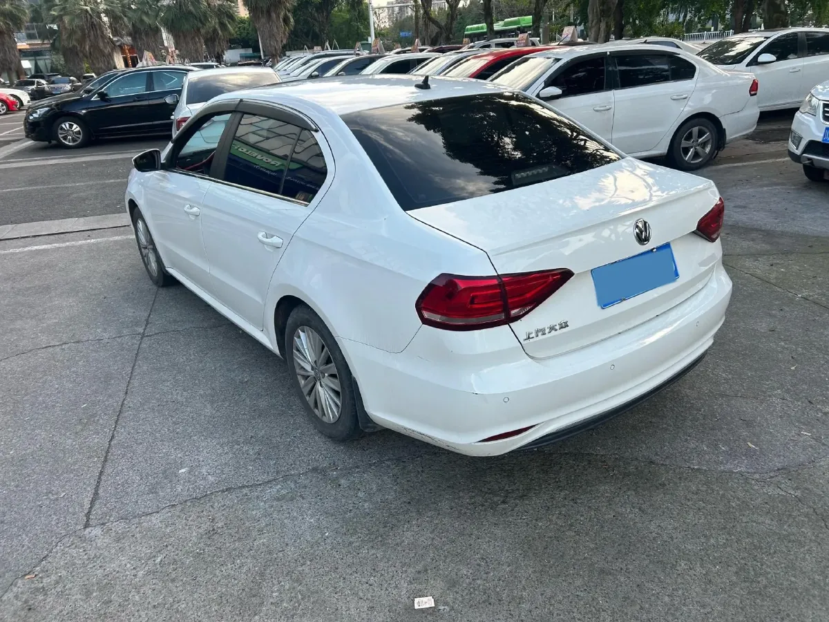 2019 Jetour X90 1.5T 147HP L4 6MT,autocango,china used car exporter,china ev exporter,chinese used car exporter,chinese used ev exporter