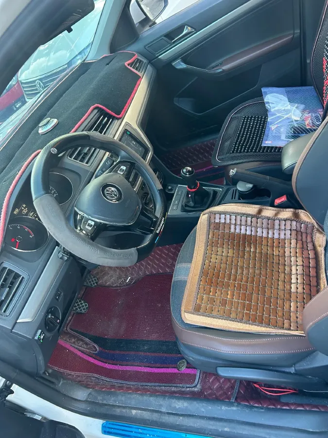 2019 Jetour X90 1.5T 147HP L4 6MT,autocango,china used car exporter,china ev exporter,chinese used car exporter,chinese used ev exporter