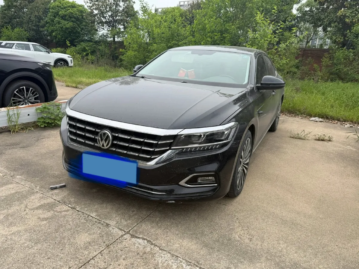 2019 Volkswagen Passat 2.0T 186HP L4 7DCT,autocango,china used car exporter,china ev exporter,chinese used car exporter,chinese used ev exporter