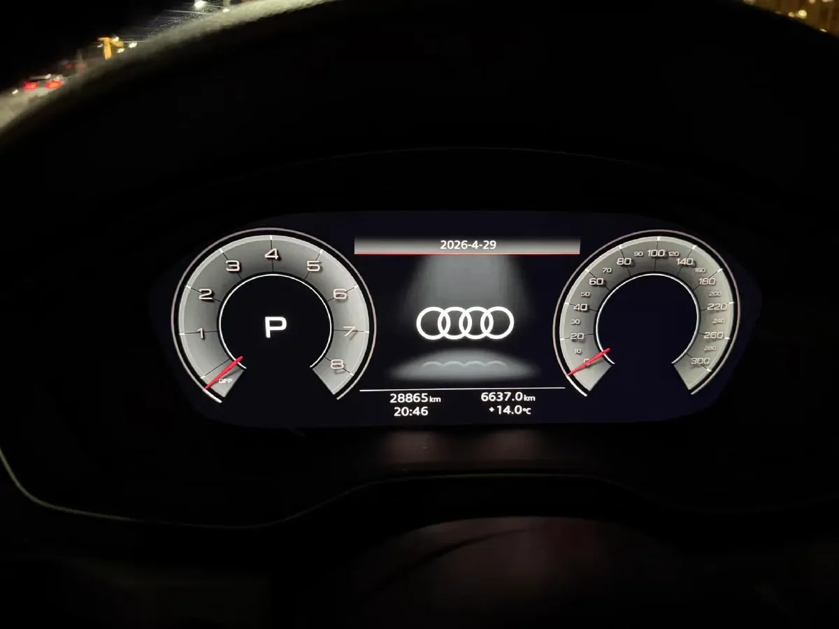 2020 Audi A4L 2.0T 190HP L4 7DCT,autocango,china used car exporter,china ev exporter,chinese used car exporter,chinese used ev exporter