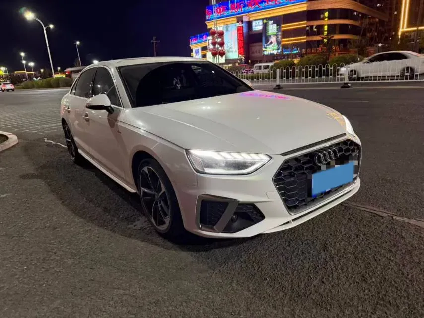2020 Audi A4L 2.0T 190HP L4 7DCT,autocango,china used car exporter,china ev exporter,chinese used car exporter,chinese used ev exporter