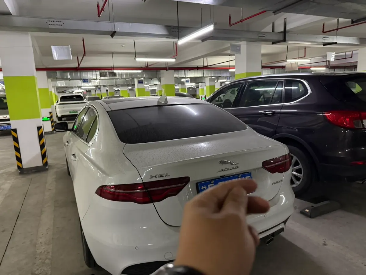 2020 Jaguar XEL 2.0T 200HP L4 8AT,autocango,china used car exporter,china ev exporter,chinese used car exporter,chinese used ev exporter