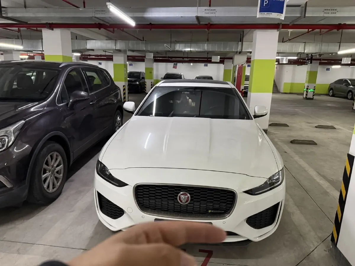 2020 Jaguar XEL 2.0T 200HP L4 8AT,autocango,china used car exporter,china ev exporter,chinese used car exporter,chinese used ev exporter
