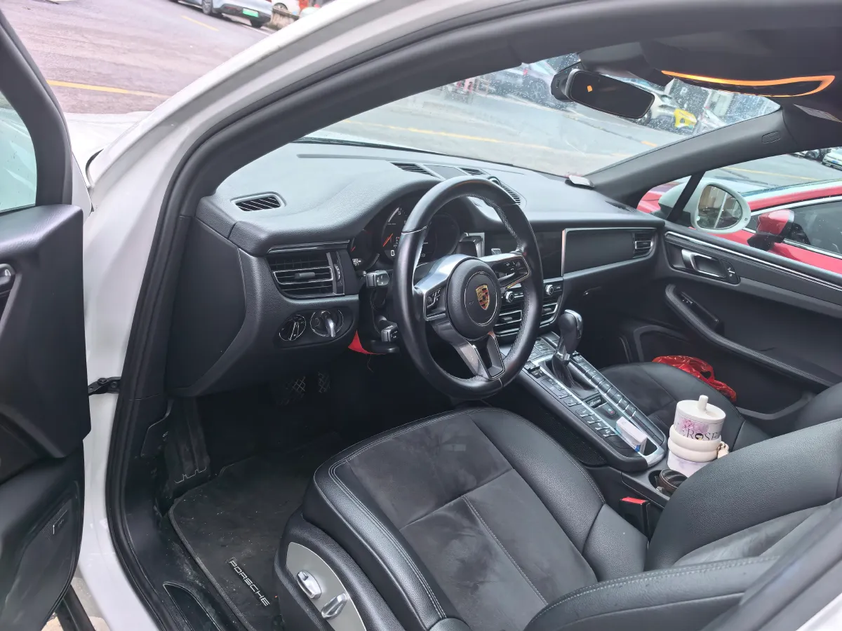 2020 Porsche Macan 2.0T 252HP L4 7DCT,autocango,china used car exporter,china ev exporter,chinese used car exporter,chinese used ev exporter