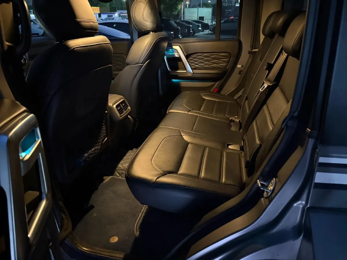 2021 Beijing BJ40 2.0T 224HP L4 8AT,autocango,china used car exporter,china ev exporter,chinese used car exporter,chinese used ev exporter