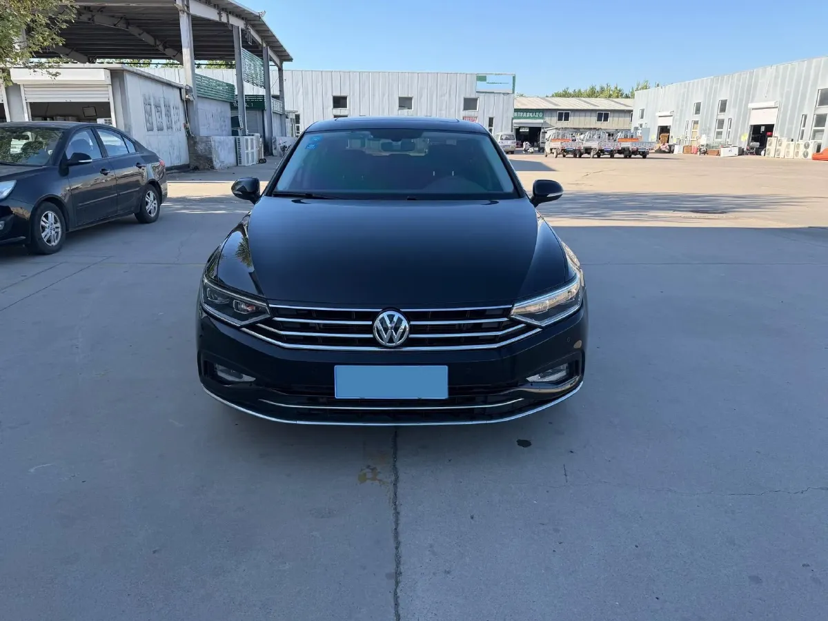 2020 Volkswagen Magotan 2.0T 186HP L4 7DCT,autocango,china used car exporter,china ev exporter,chinese used car exporter,chinese used ev exporter