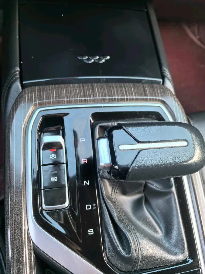 2022 WuLing KaiJie 1.5T 147HP L4 CVT,autocango,china used car exporter,china ev exporter,chinese used car exporter,chinese used ev exporter