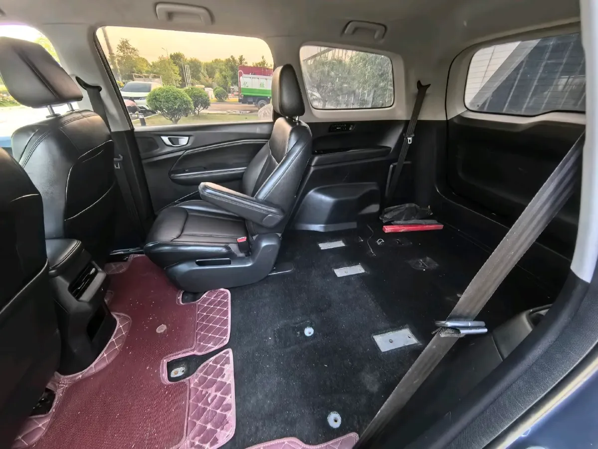 2022 WuLing KaiJie 1.5T 147HP L4 CVT,autocango,china used car exporter,china ev exporter,chinese used car exporter,chinese used ev exporter
