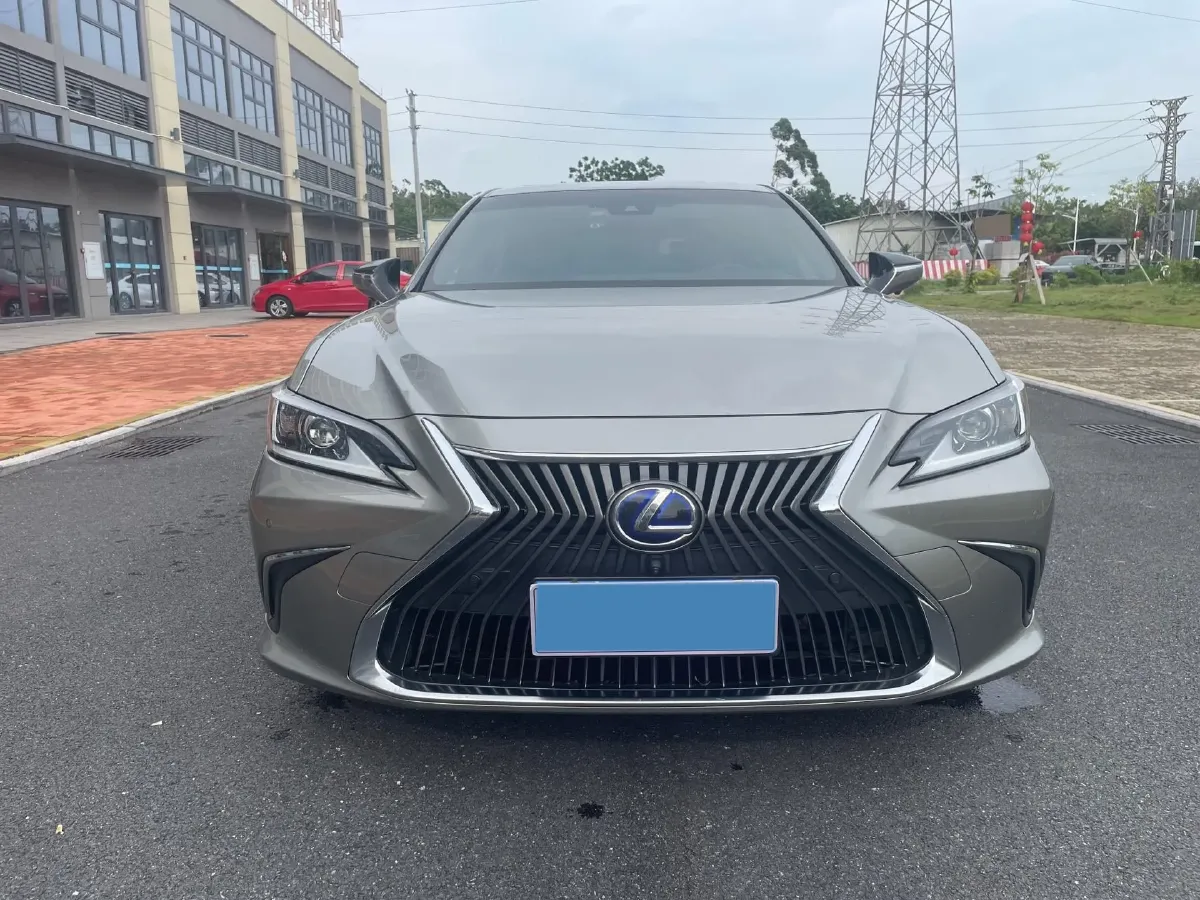 2020 Lexus ES 2.5L 178HP L4 E-CVT Hybrid,autocango,china used car exporter,china ev exporter,chinese used car exporter,chinese used ev exporter