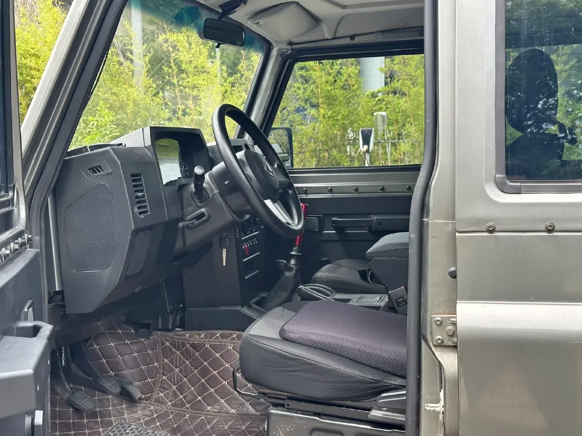 2020 BAW 212 2.4T 211HP L4 6MT,autocango,china used car exporter,china ev exporter,chinese used car exporter,chinese used ev exporter