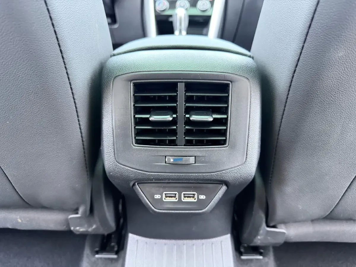 2021 Volkswagen T-Roc 1.4T 150HP L4 7DCT,autocango,china used car exporter,china ev exporter,chinese used car exporter,chinese used ev exporter