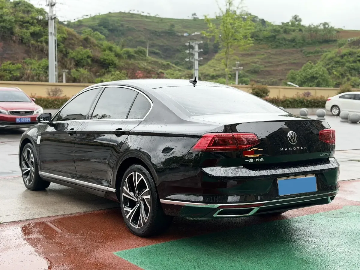 2020 Volkswagen Magotan 2.0T 186HP L4 7DCT,autocango,china used car exporter,china ev exporter,chinese used car exporter,chinese used ev exporter