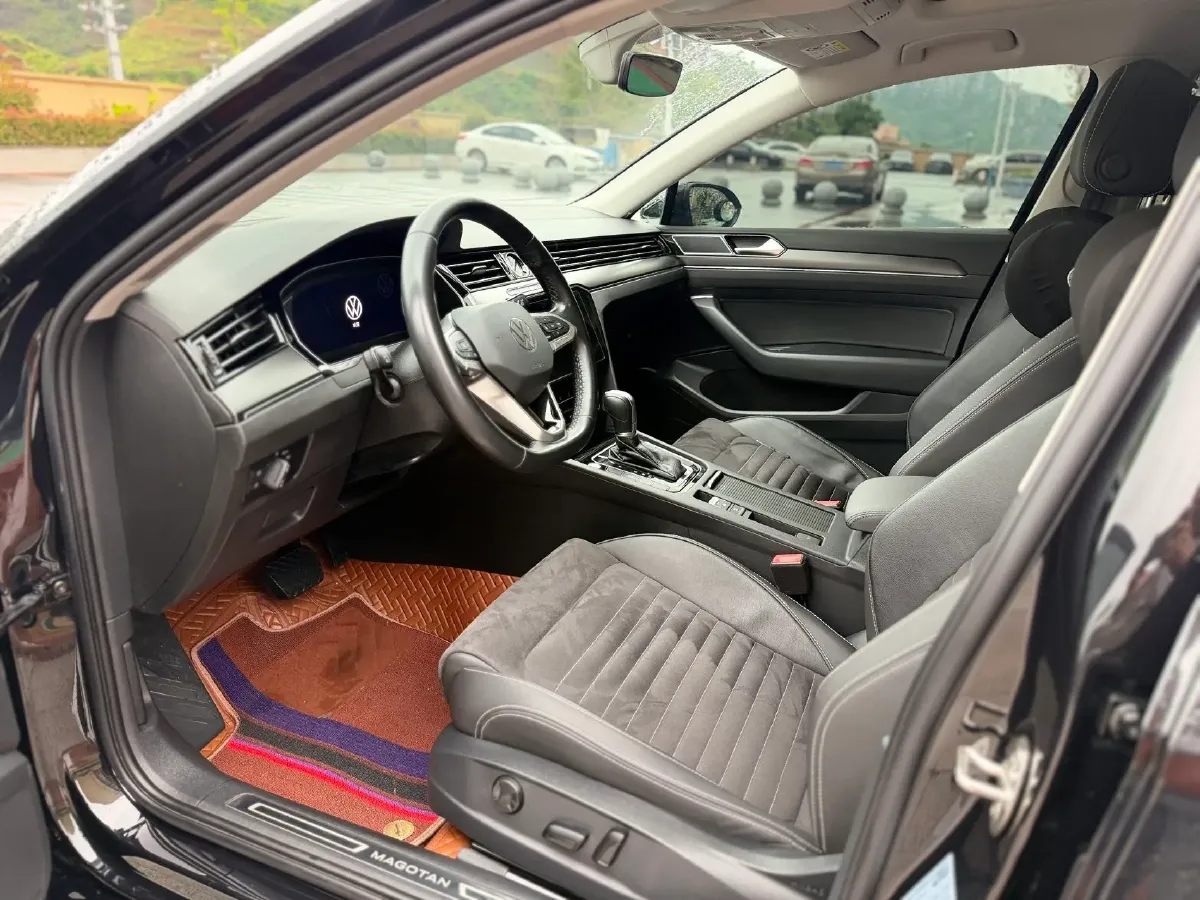 2020 Volkswagen Magotan 2.0T 186HP L4 7DCT,autocango,china used car exporter,china ev exporter,chinese used car exporter,chinese used ev exporter