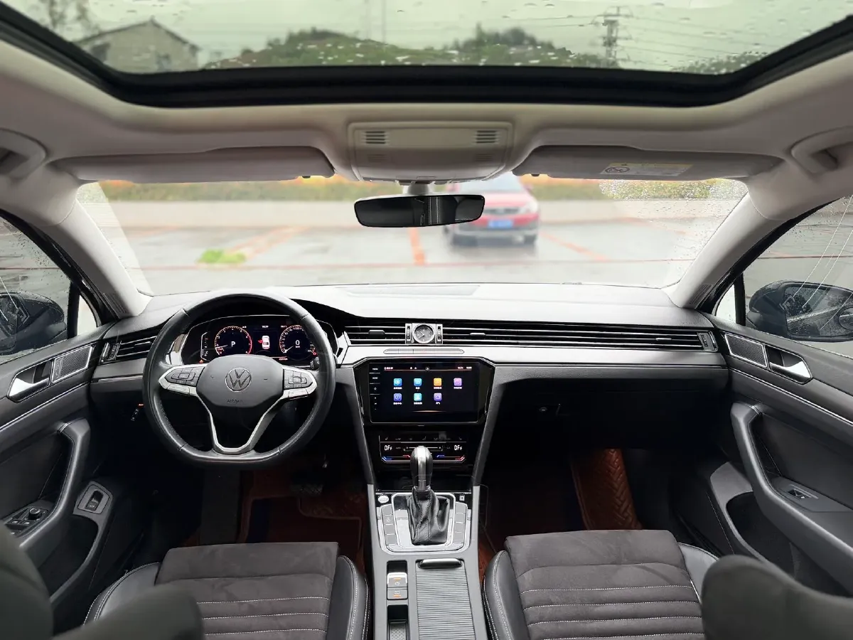 2020 Volkswagen Magotan 2.0T 186HP L4 7DCT,autocango,china used car exporter,china ev exporter,chinese used car exporter,chinese used ev exporter