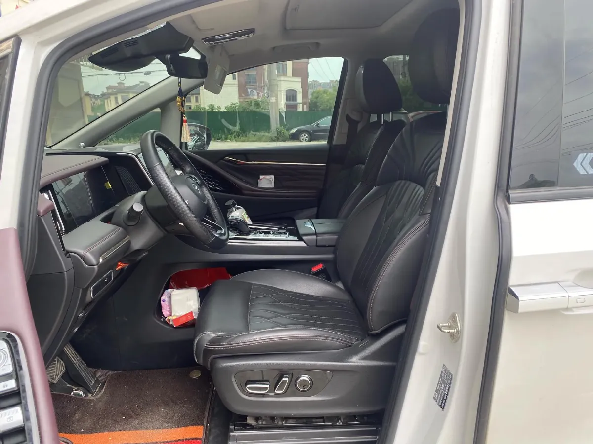 2024 GAC Trumpchi M8 2.0T 252HP L4 8AT,autocango,china used car exporter,china ev exporter,chinese used car exporter,chinese used ev exporter