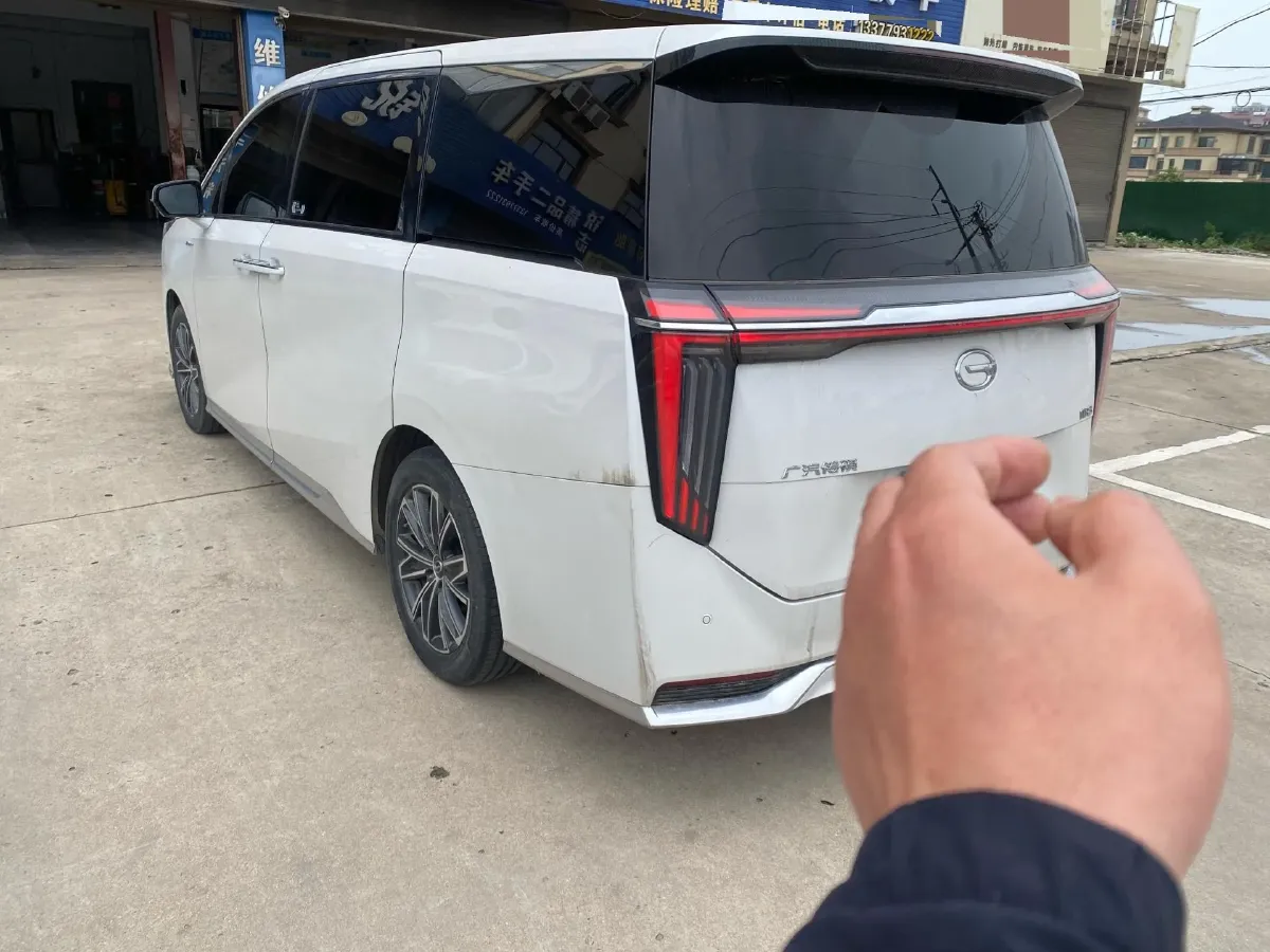2024 GAC Trumpchi M8 2.0T 252HP L4 8AT,autocango,china used car exporter,china ev exporter,chinese used car exporter,chinese used ev exporter