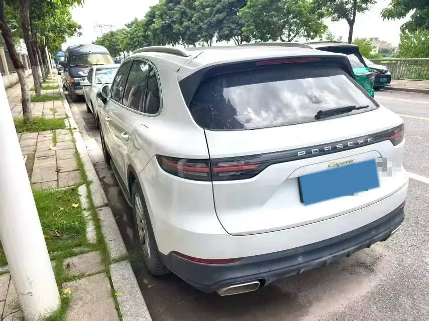 2021 Porsche Cayenne 2.0T 252HP L4 8AT PHEV 17.9KWH,autocango,china used car exporter,china ev exporter,chinese used car exporter,chinese used ev exporter