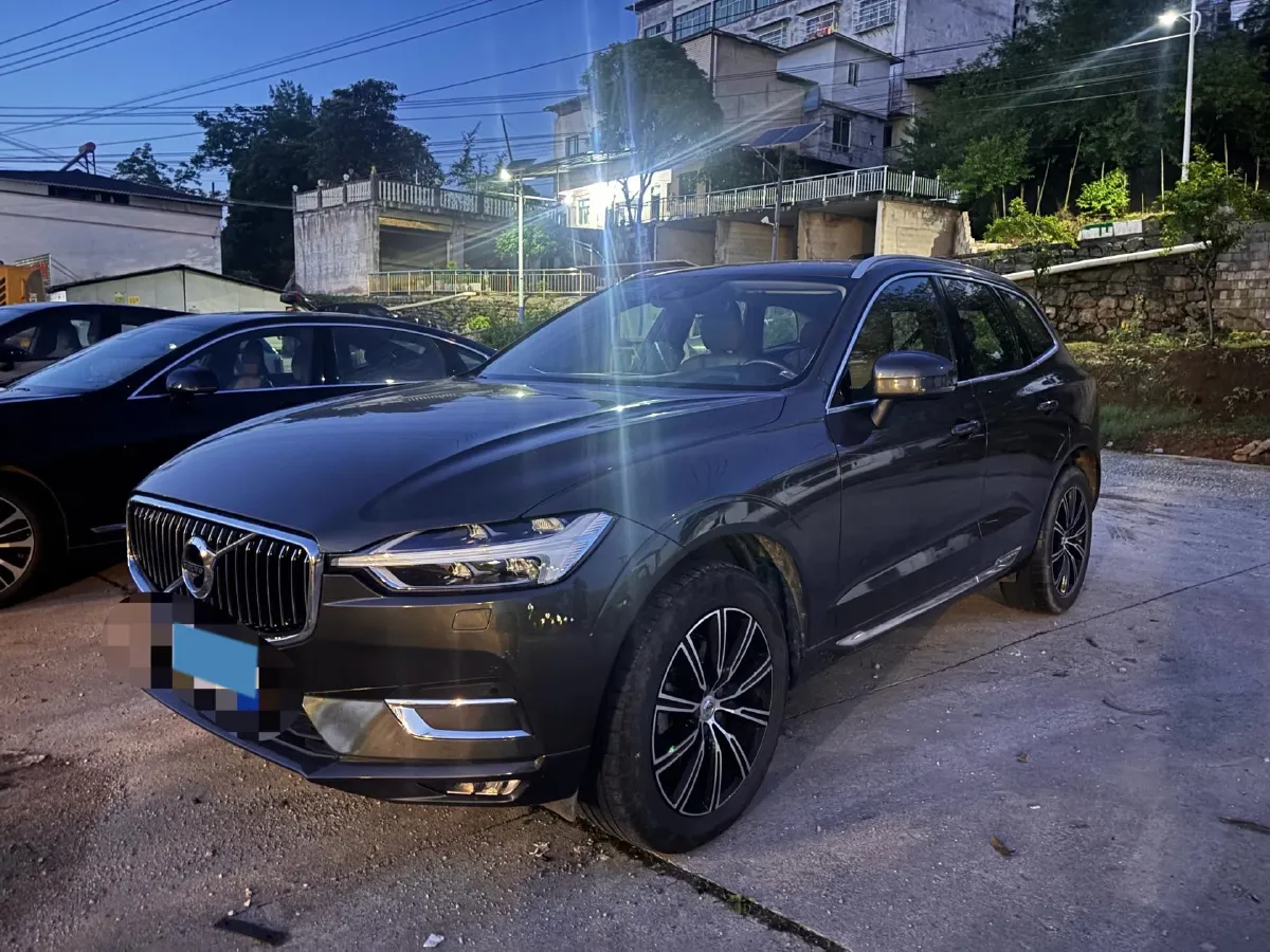 2020 Volvo XC60 2.0T 254HP L4 8AT,autocango,china used car exporter,china ev exporter,chinese used car exporter,chinese used ev exporter
