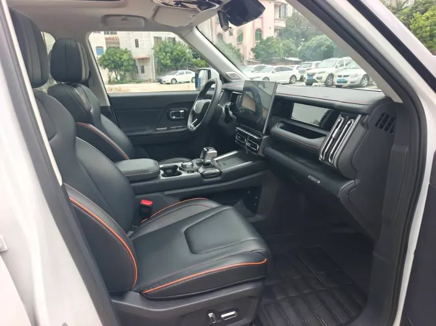 2025 MAXUS XinTu V70 2.0T 150HP L4 9AT,autocango,china used car exporter,china ev exporter,chinese used car exporter,chinese used ev exporter